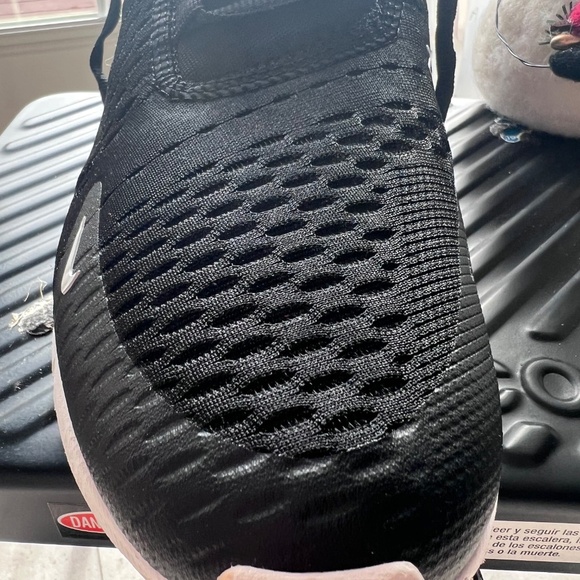 (USED) Nike Air Max 270 Sneaker - Men's - Picture 6 of 16